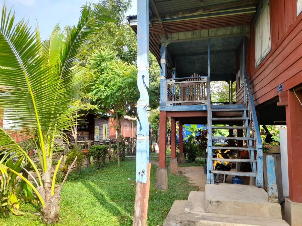 Ta'S Dorm Dondet Hostel Don Det Ngoại thất bức ảnh