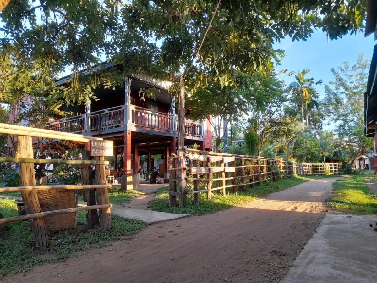 Ta'S Dorm Dondet Hostel Don Det Ngoại thất bức ảnh